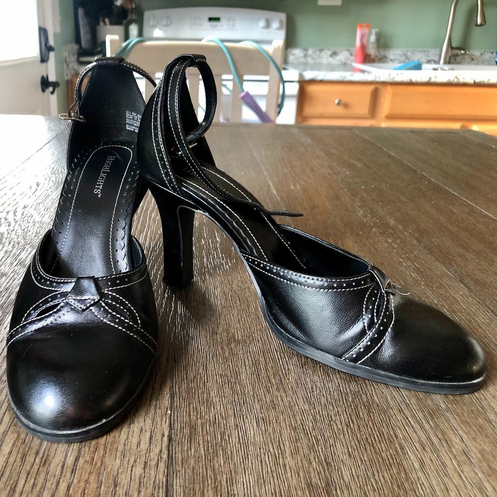 Gently Used Size 7.5 Black Heels